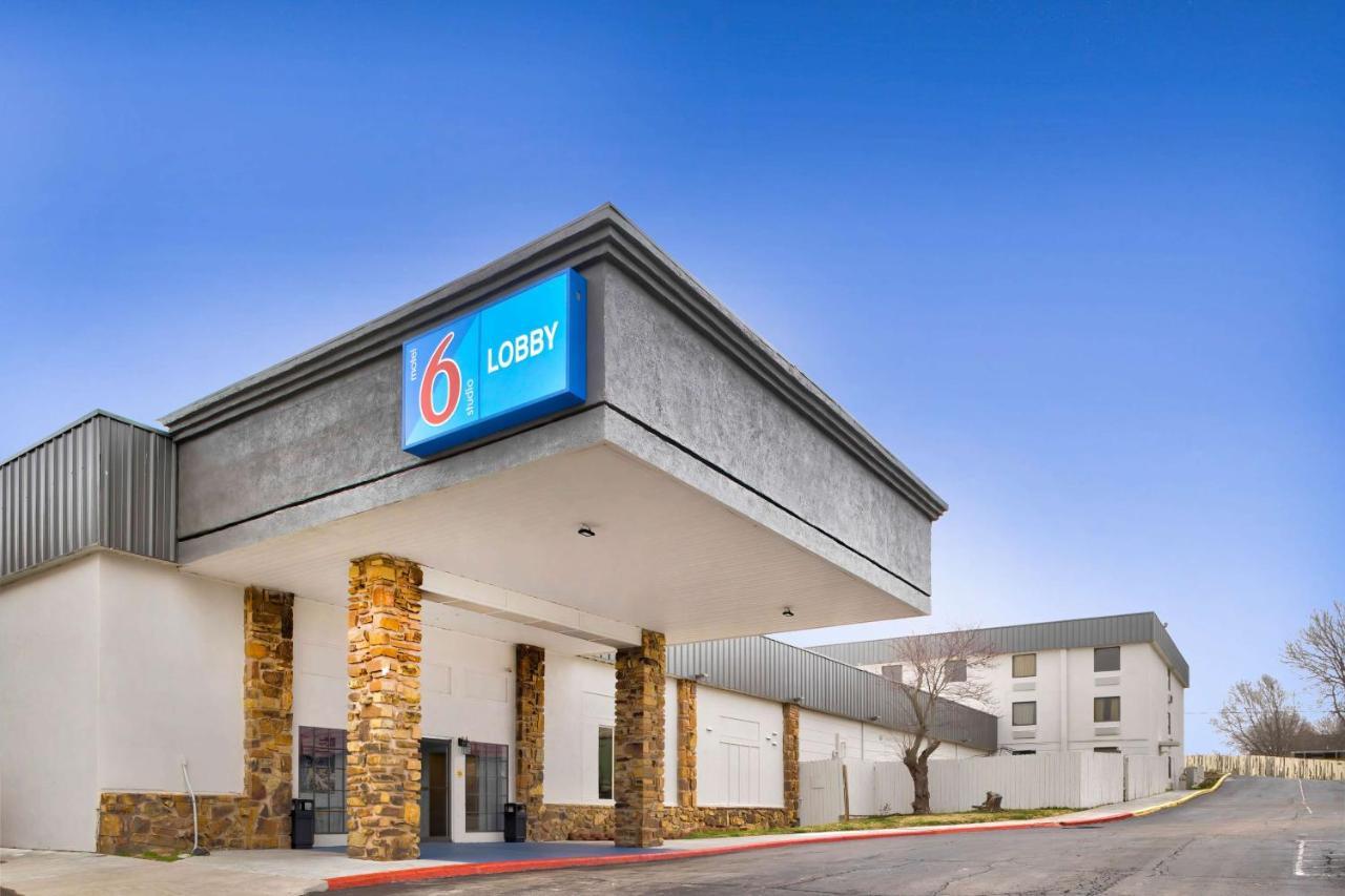 Motel 6 - Bartlesville, Ok ภายนอก รูปภาพ