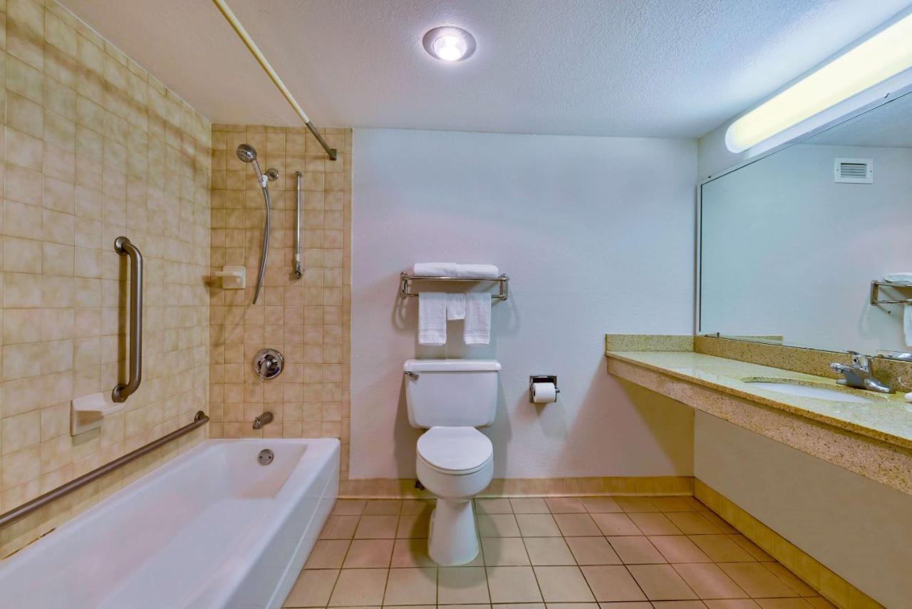 Motel 6 - Bartlesville, Ok ภายนอก รูปภาพ